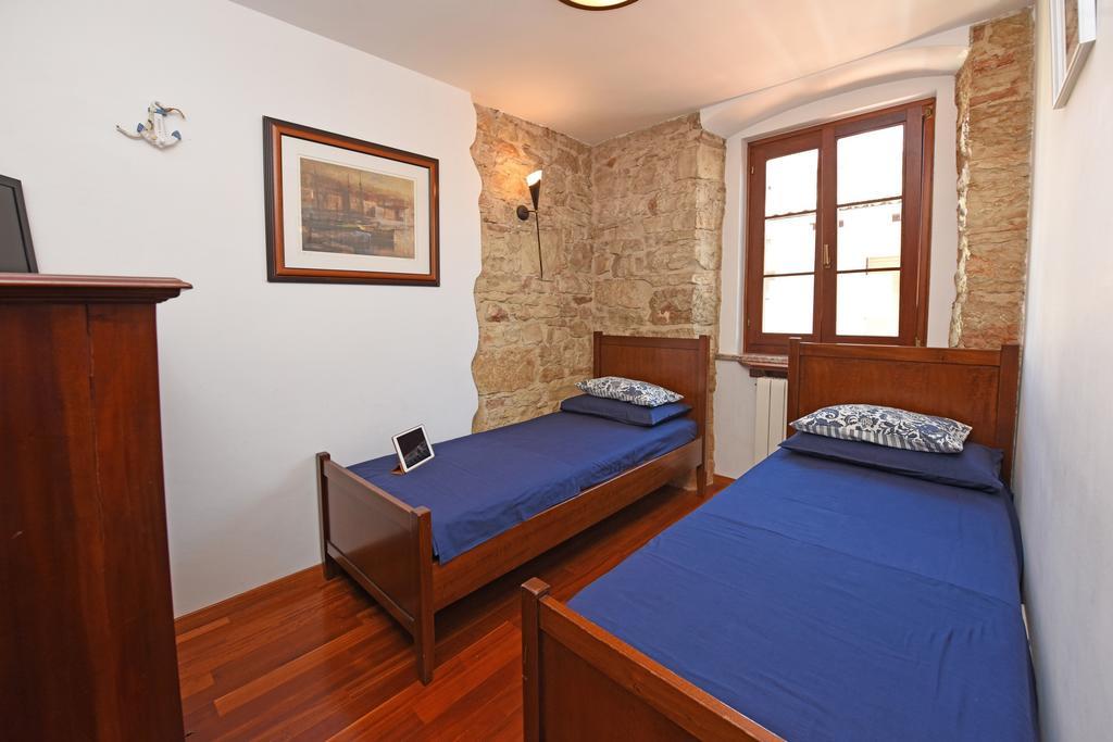 Apartment House Senna Пореч Екстер'єр фото